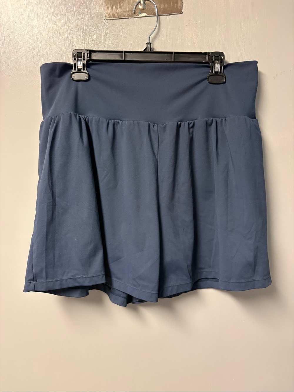 Halara size 2X Navy 2 in 1 shorts